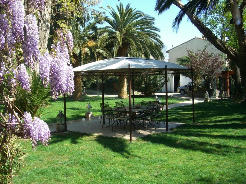 Domaine Saint Nicolas Bed and Breakfast Perpignano Esterno foto